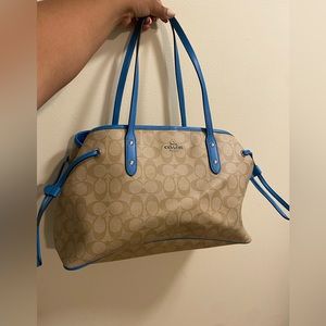 Coach | Classic Print | Tan & Blue Shoulder Bag